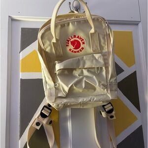 Fjallraven Kanken mini backpack NWOT